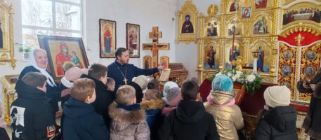 Под сводами храма: встреча с православной книгой